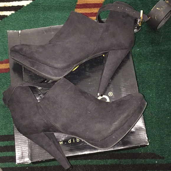 **REDUCED**Suede High Heeled Bootie - Picture 2 of 4